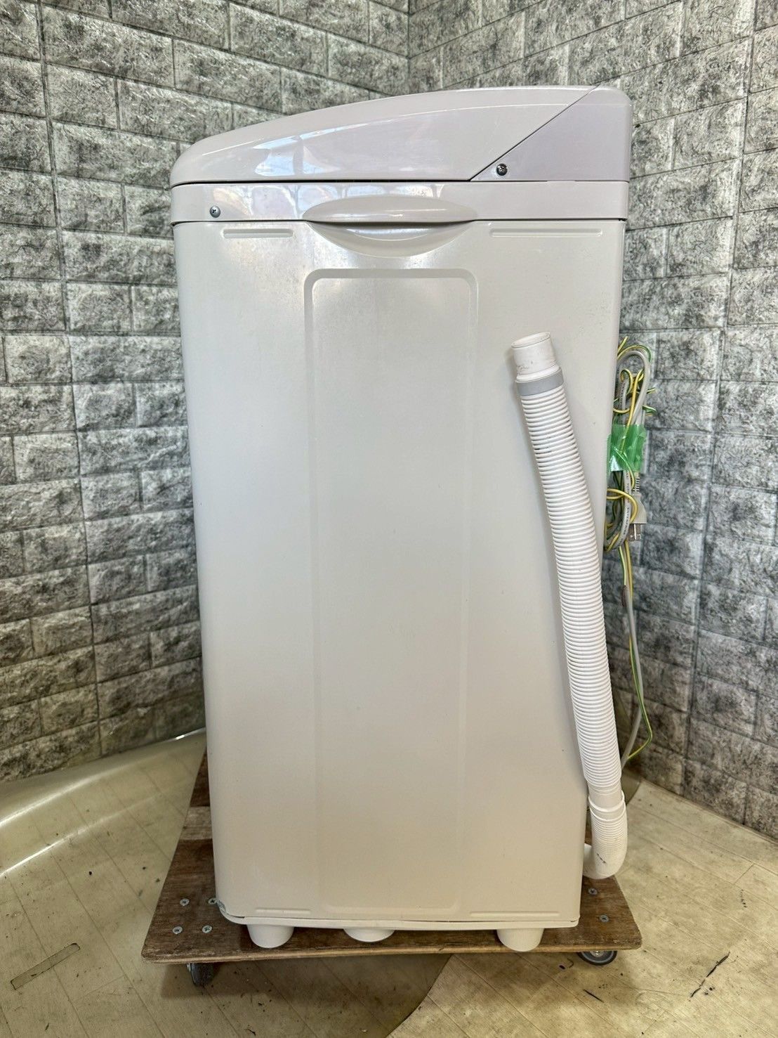 大阪送料無料☆3か月保障付き☆二層式洗濯機☆日立☆4.5kg☆2017年☆PS