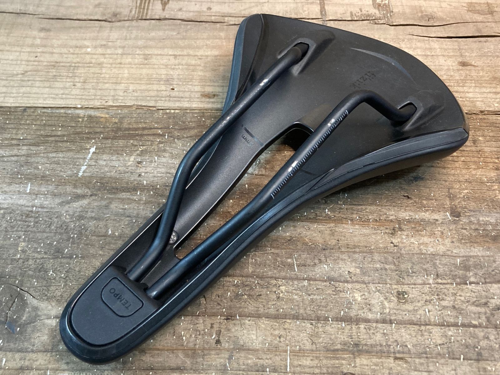 パーツ fizik TEMPO ALIANTE R5(145mm) sillin-de-carretera-fizik-