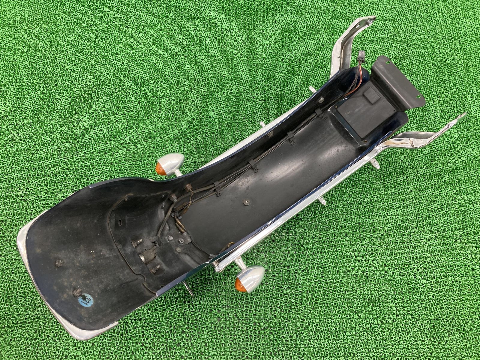 マウス】 FLSTC1340リアフェンダー紺Mハーレー純正バイク部品