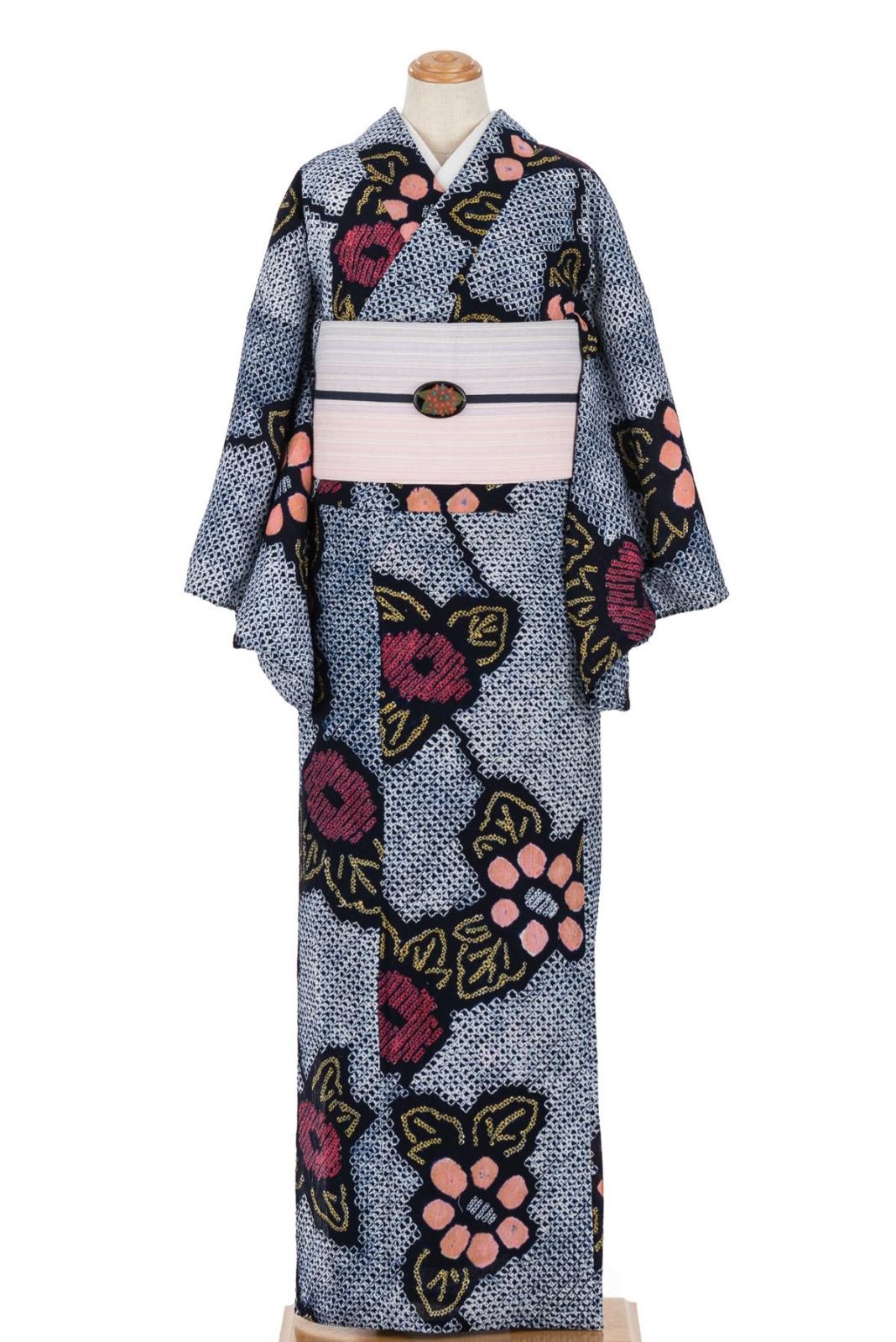 有松絞り浴衣 二種類の花模様 - メルカリ