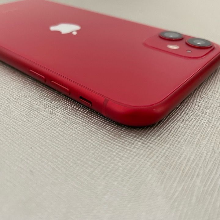 Apple iPhone 11 64GB SIMフリー (PRODUCT)RED 【展示機】 - メルカリ