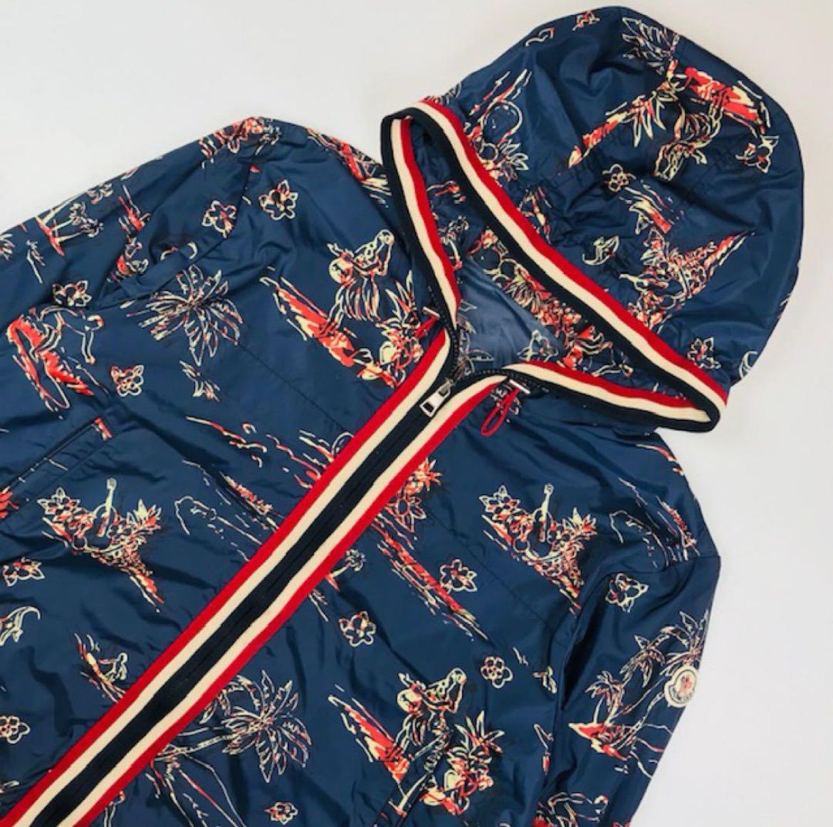 良品☆MONCLER・モンクレール ANTON メンズ 総柄 ブランドアイコン