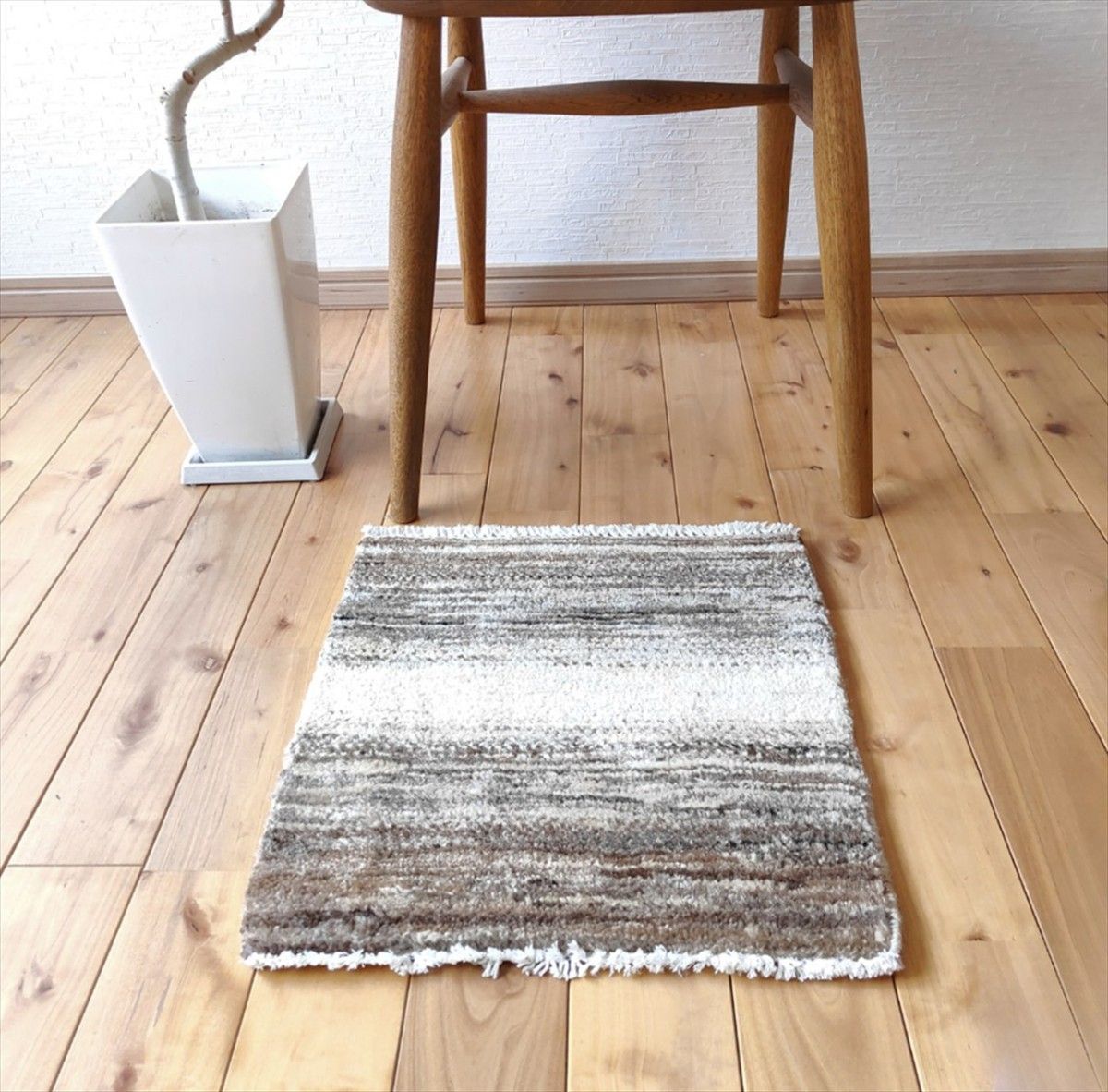 ラグ 無染めウール