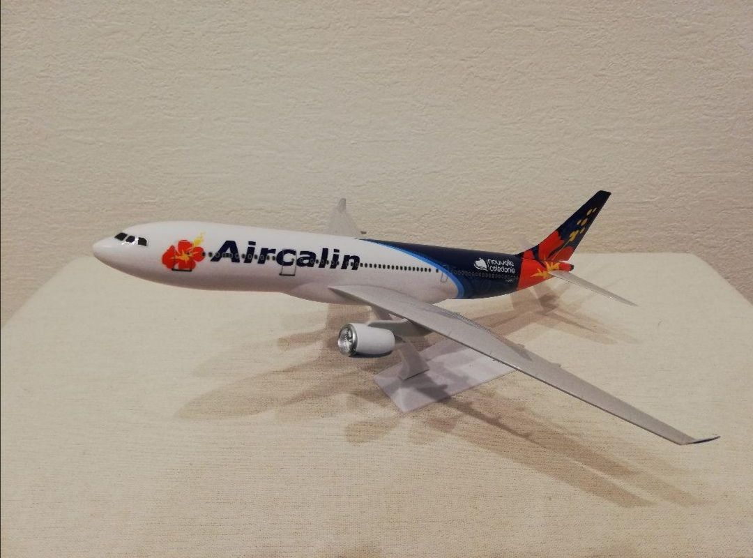 エアカラン A320 模型 scale 1:200 size18.5cm-