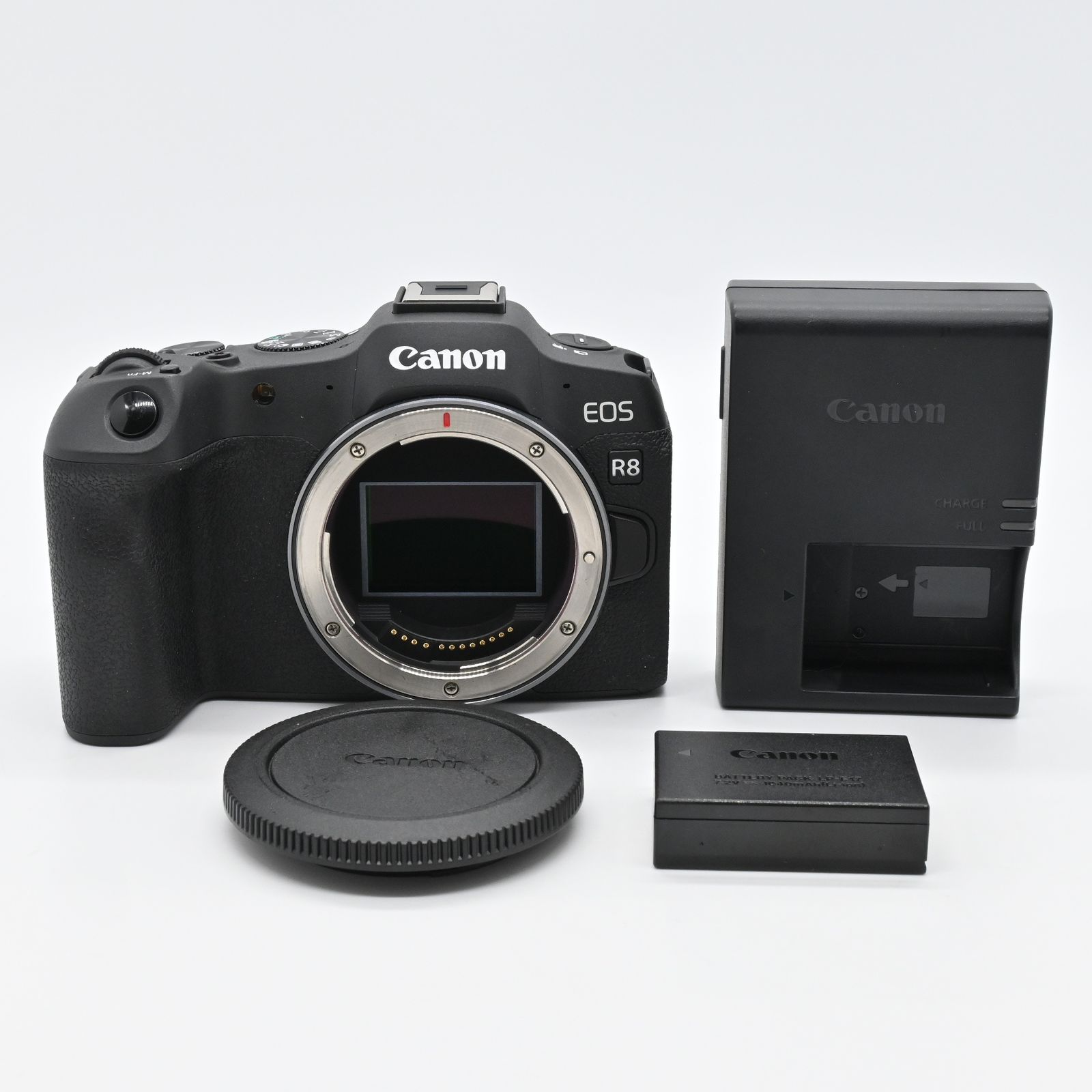 ☆美品☆Canon EOS R8 ボディ ショット数 4000以下 新製品