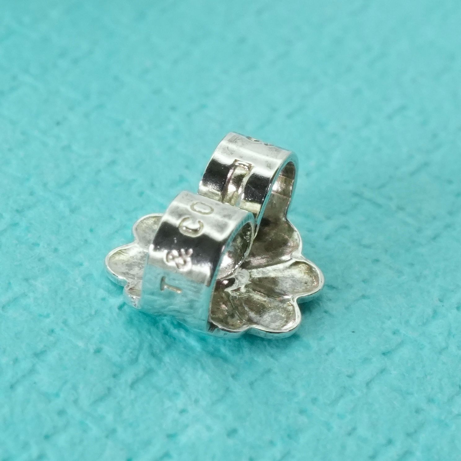 極美品 ティファニー デイジー フラワー ピアス/25-465S - メルカリ