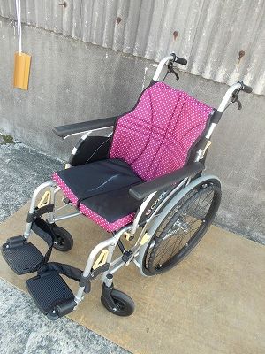 一部地域を除く 自走式車椅子 ウルトラシリーズ NA-U2W 座面しみあり TS-25-1008-05