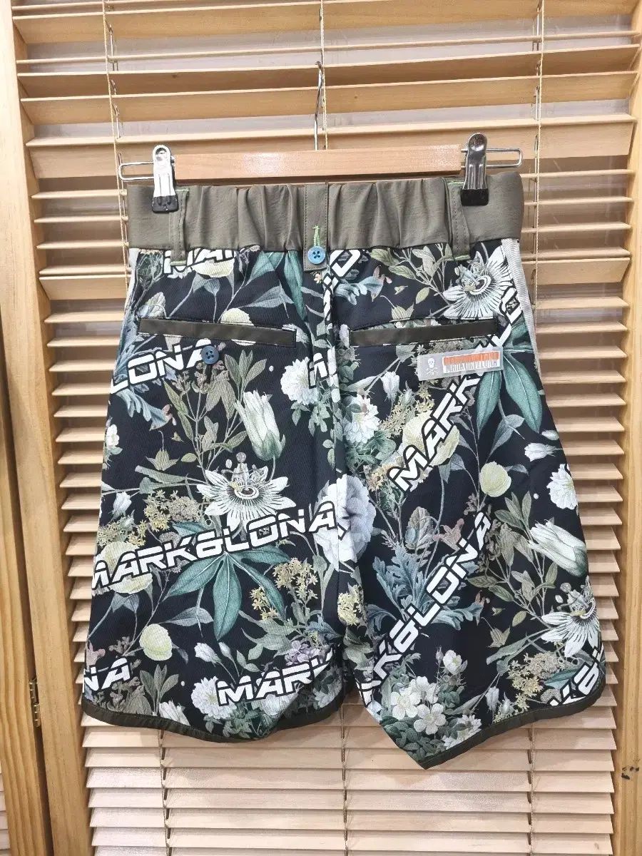 【美品】マークアンドロナMARK&LONA ハーフパンツショーツ　希少Sサイズ 1240001200917_1.jpg