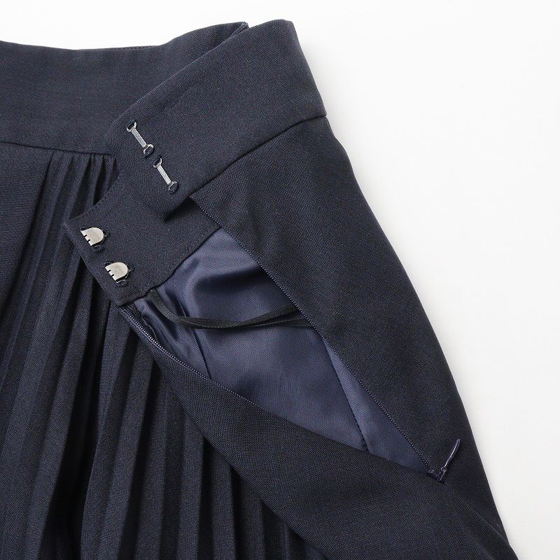 2021FW マメクロゴウチ Mame Kurogouchi Curved Pleated Skirt