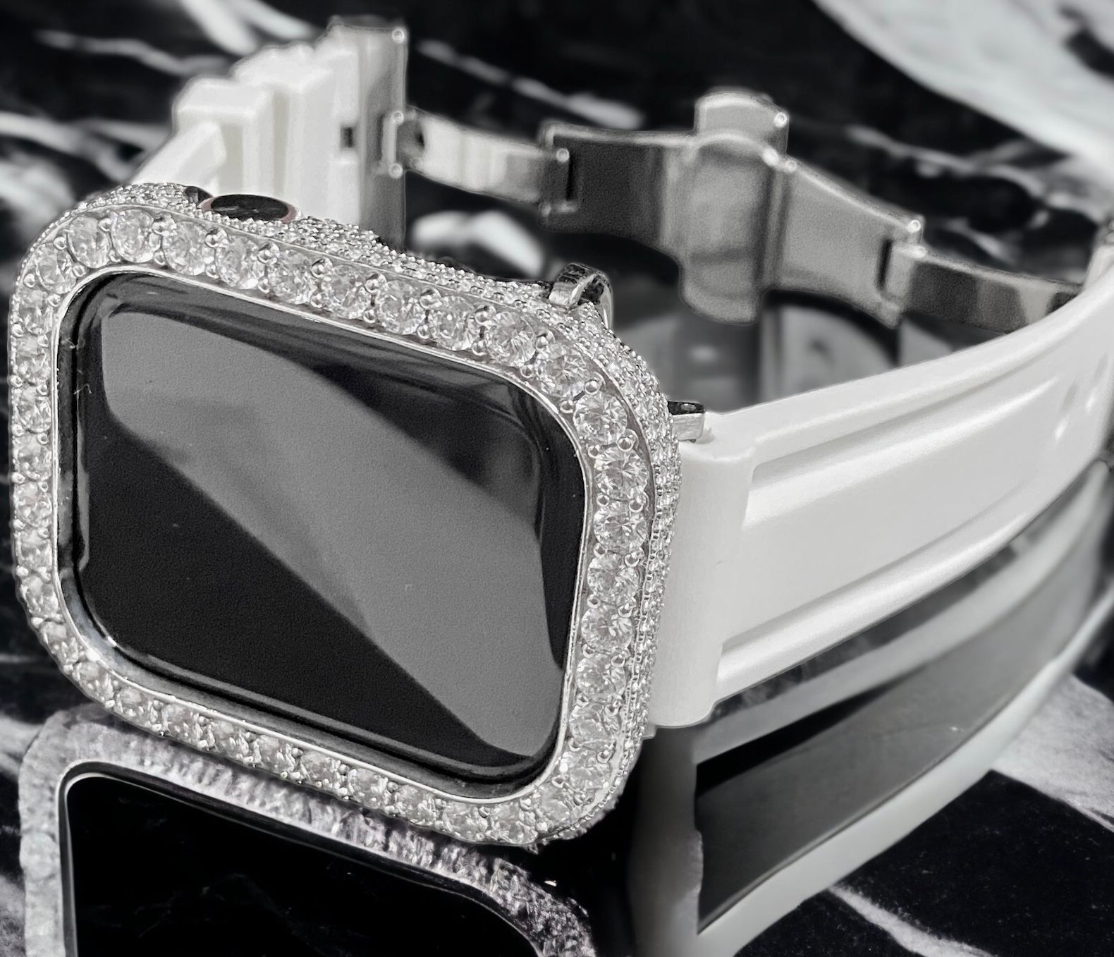 超 大粒シルバー×ホワイト AppleWatchキラキラケース カバー アップルウォッチ ラバーバンド ベルト 38 mm 41 42 45