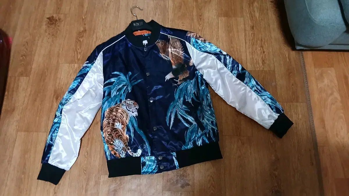 虎 ジャケット ラージ