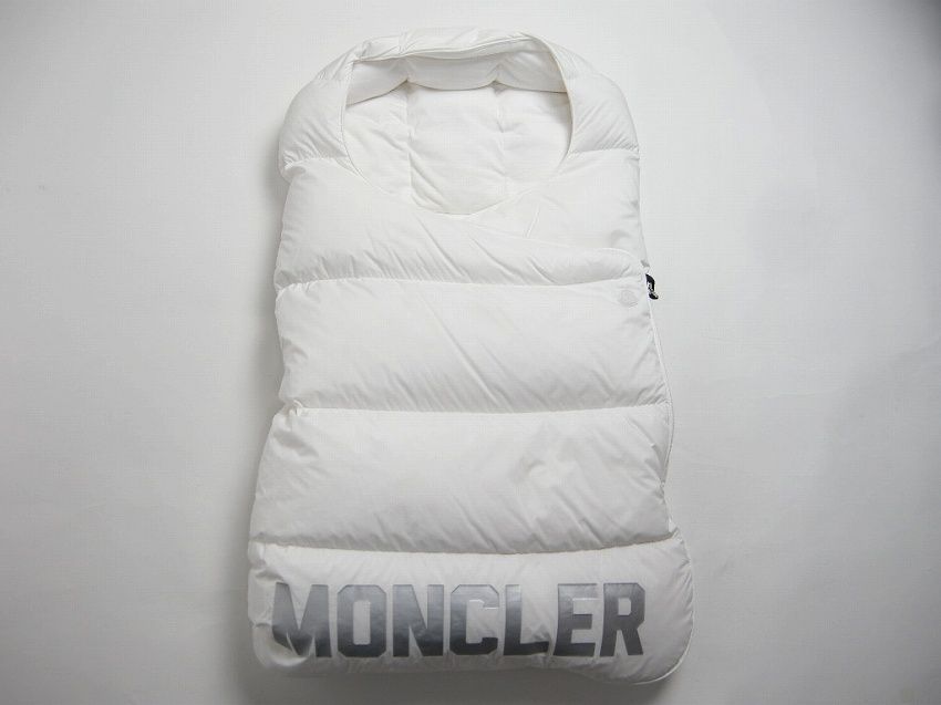 ベビーサイズ6/9M (6-9ヶ月相当)□新品□モンクレール SACCO PORTA 