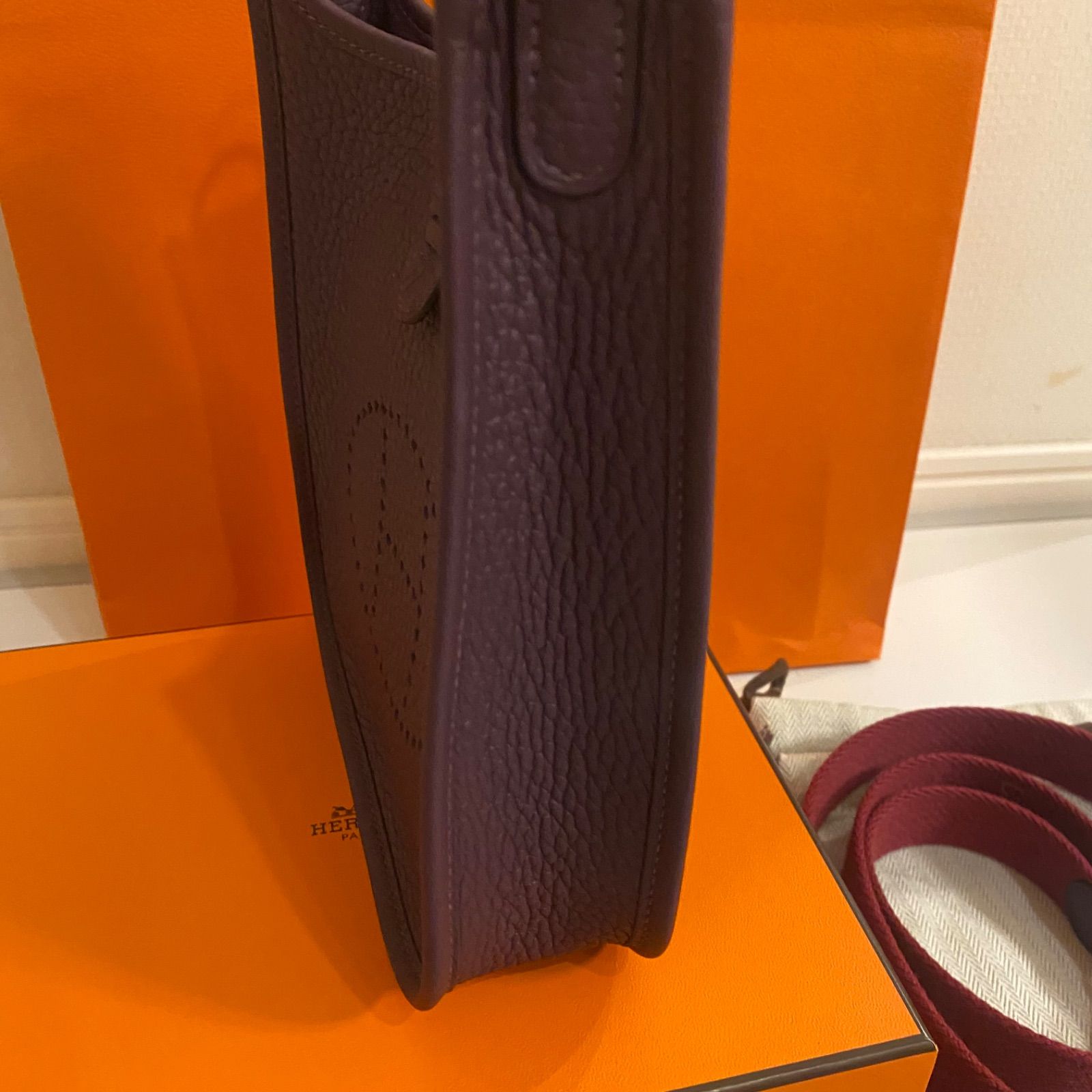 新品未使用品エルメスエヴリンW刻印TPM カシス✖️シルバー金具