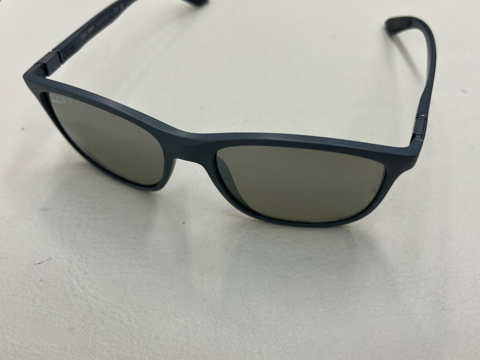 N【中古品】レイバン Rayban RB4330CH CHROMANCE サングラス グレー 