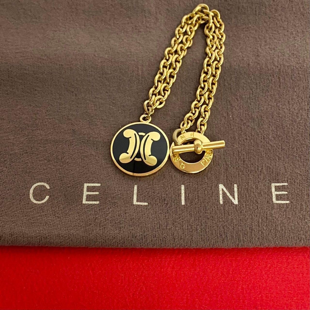 極 美品 希少品 CELINE セリーヌ トリオンフ ネックレス サークル ロゴ モチーフ GP チェーン ペンダント アクセサリー ゴールド  112-8 - メルカリ