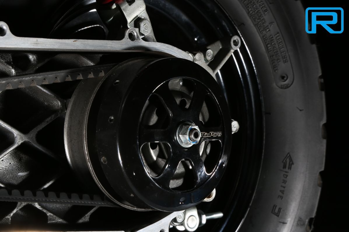 ドリブンプーリーKITエボルブ クロネコヤマトで発送