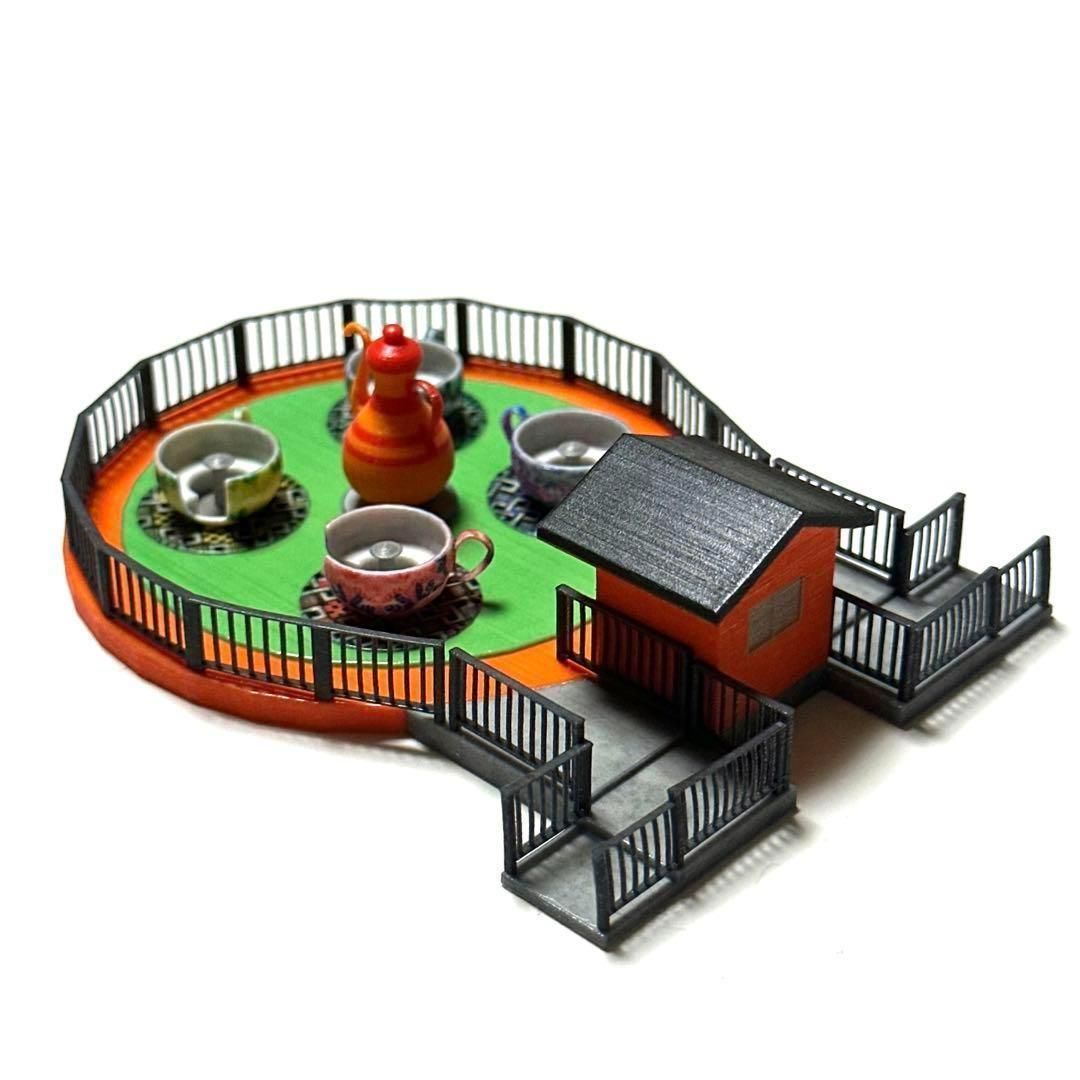 完成品　Nゲージ　遊園地　コーヒーカップ　フィギュアに　1/64より小　ジオラマ 完成品 Nゲージ 遊園地 コーヒーカップ フィギュアに 1/64より小