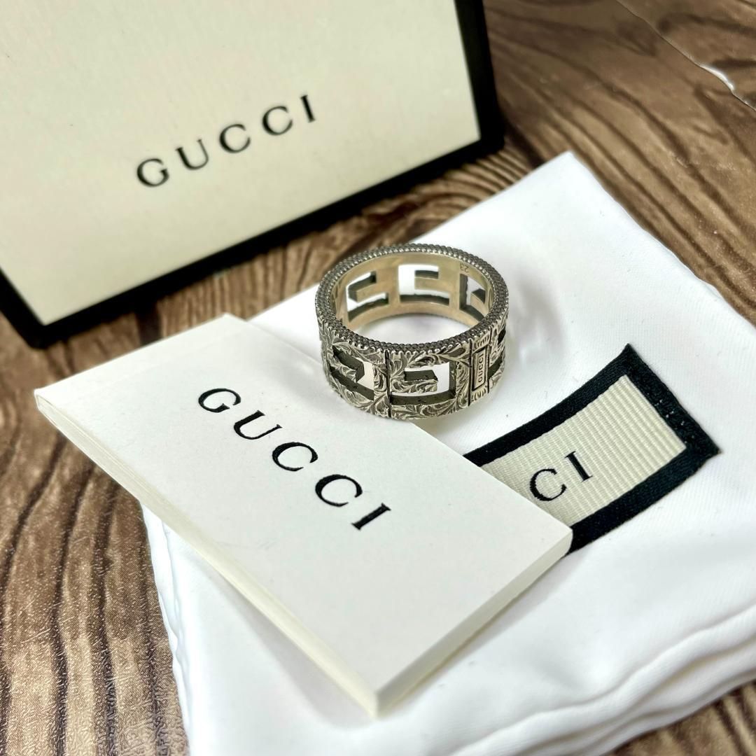 新品即決 【美品】GUCCI シルバーアラベスクリング スクエアG