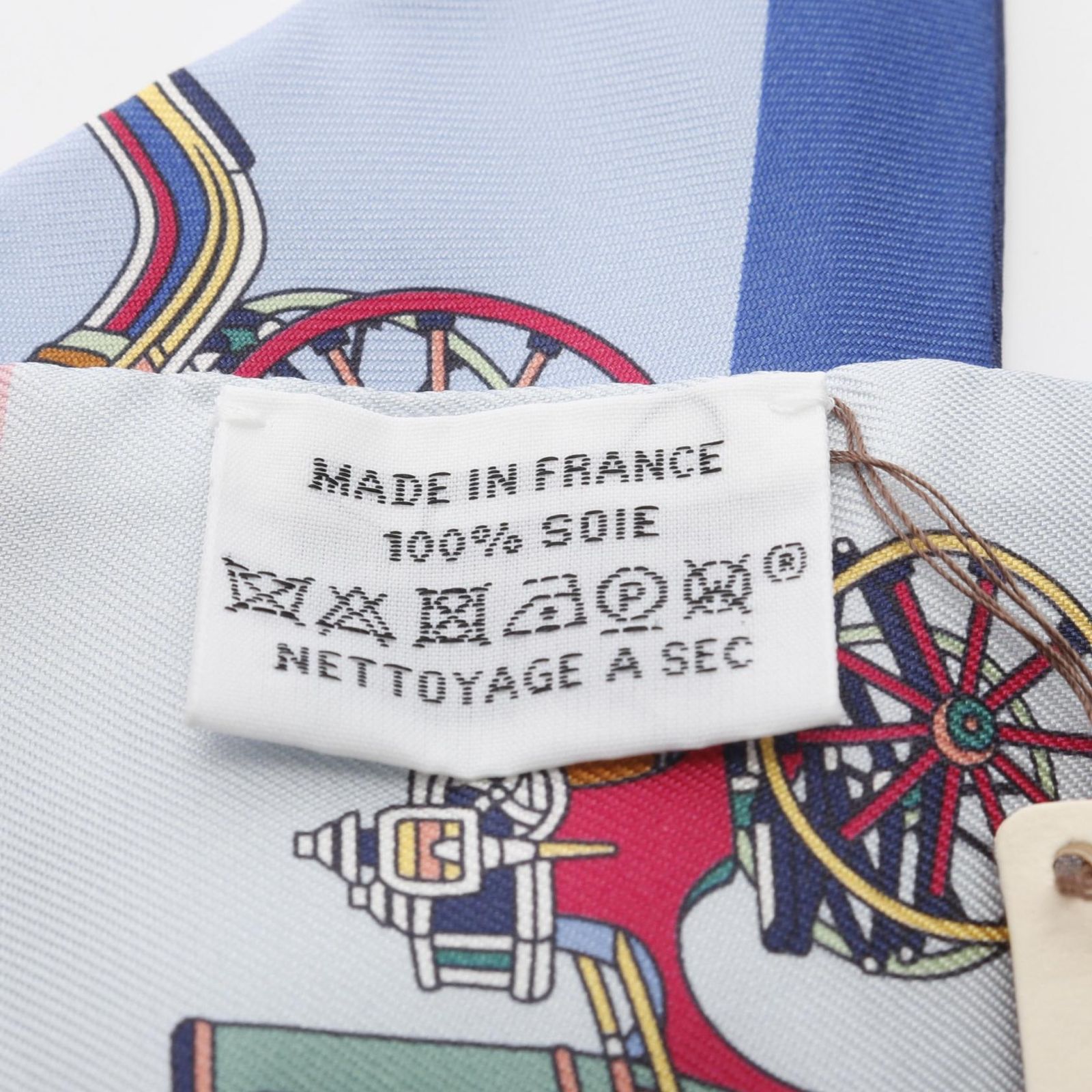 エルメス HERMES スカーフ ツイリー VOITURES EXQUISES シルク
