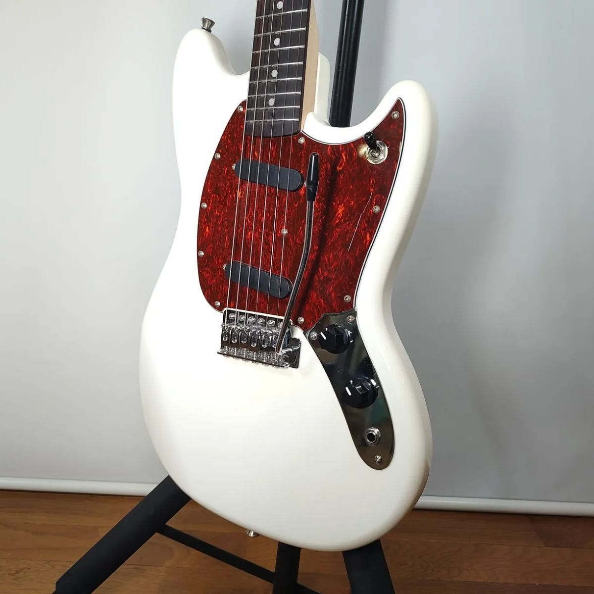 バッカスサイクロンエレキギター 楽天市場】【安心の初期調整済】 Bacchus バッカス BMS-1R
