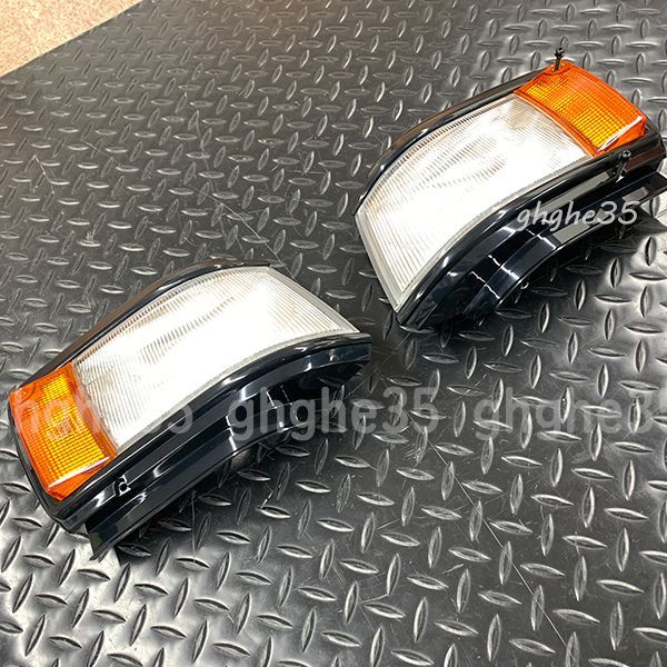 在庫限り トヨタ 純正 AE 86 カローラ レビン GT 後期 マーカー ランプ レンズ コーナー ウインカー 左右 セット 検 ae エンブレム パーツ サイド T832 平和