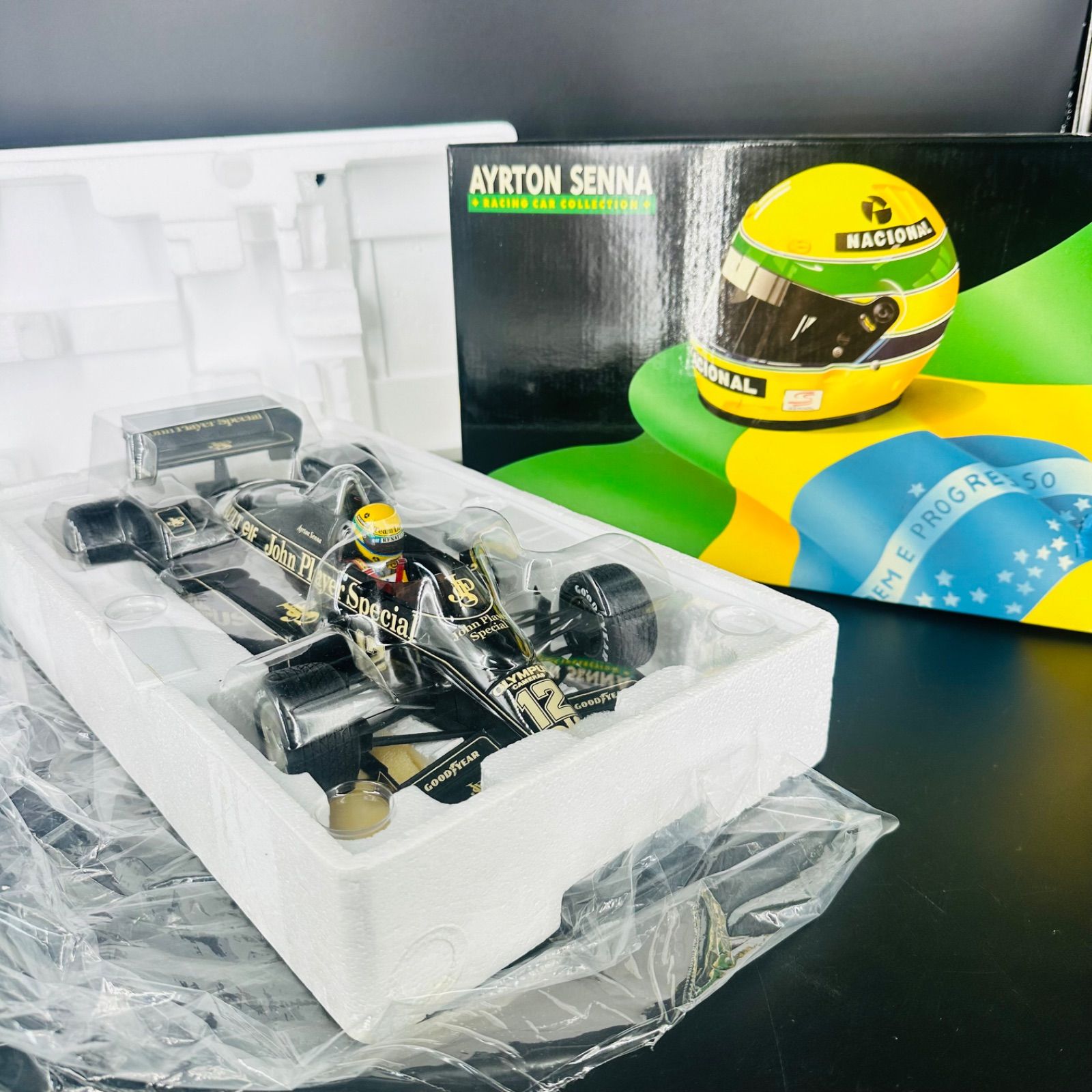 ミニチャンプス ロータス アイルトンセナ 1/12 ミニチャンプス MINICHAMPS AYRTON SENNA LOTUS RENAULT