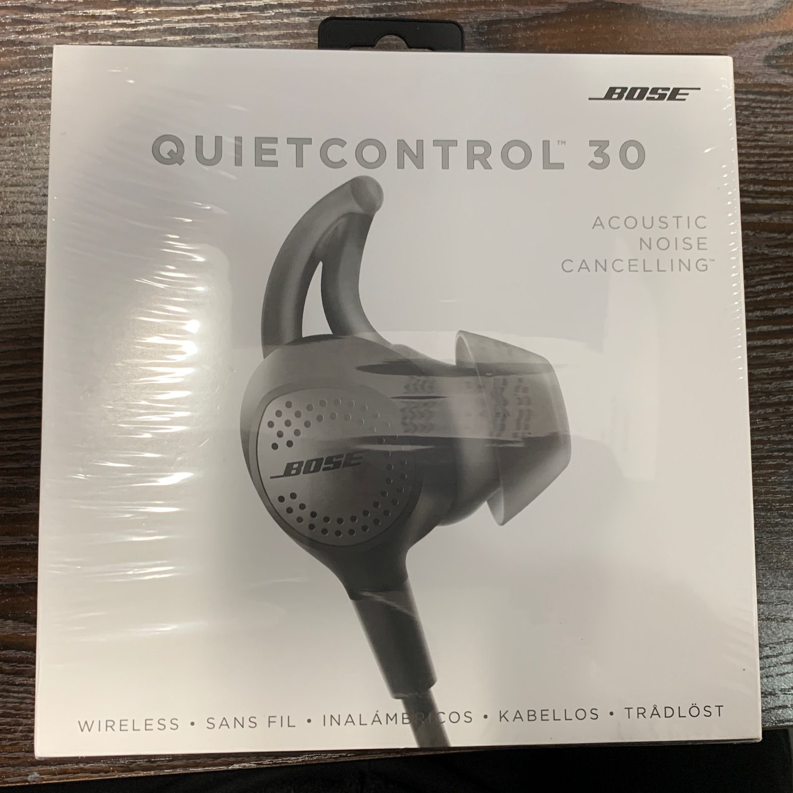 BOSE ボーズ QuietControl 30 ノイズキャンセリングイヤホン - メルカリ