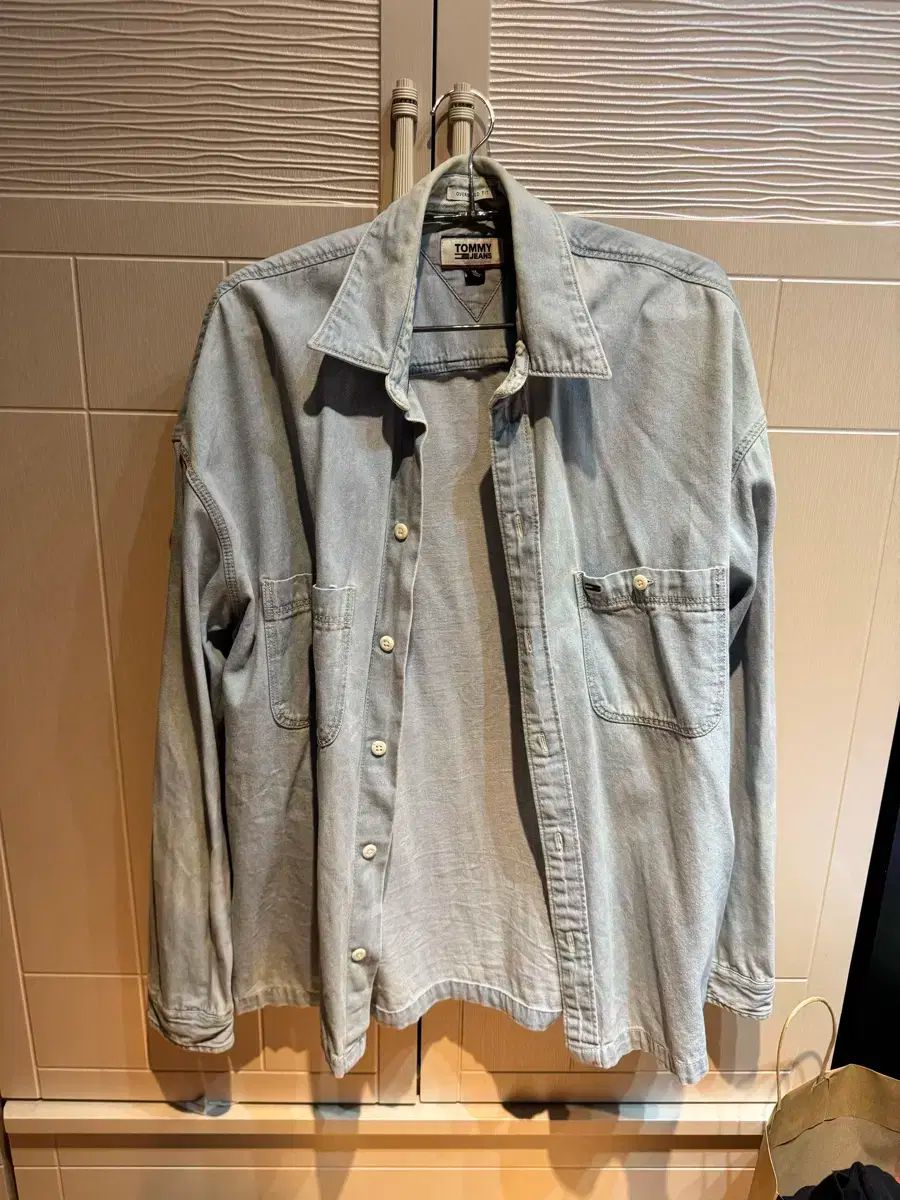 Tommy シャツ M オーバーサイズ デニムシャツ