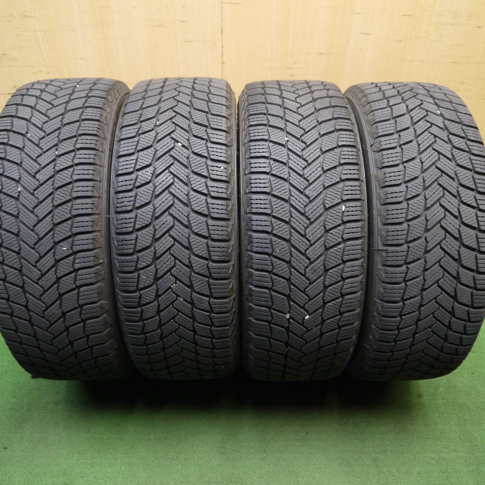 バリ溝!22年!9.5分☆スタッドレス 225/50R18 ミシュラン X-ICE SNOW バリ溝!22年!9.5分☆スタッドレス 225/50R18 ミシュラン X-ICE SNOW