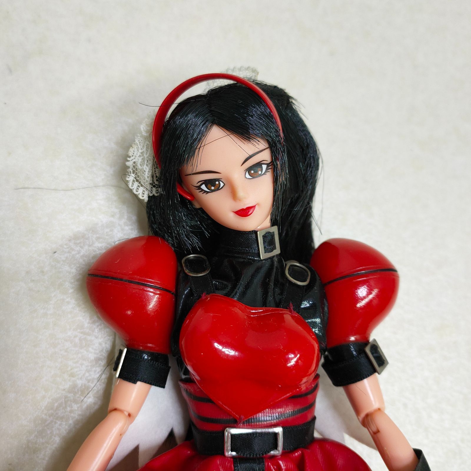 ファイティングバイパーズ　1/6サイズ　ハニー( レッドコスチューム)フィギュア ファイティングバイパーズ 1/6サイズ ハニー( レッドコスチューム