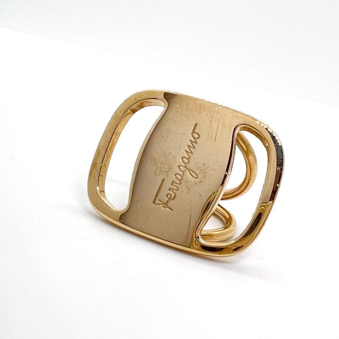 美品☆Salvatore Ferragamo サルヴァトーレフェラガモ スカーフ