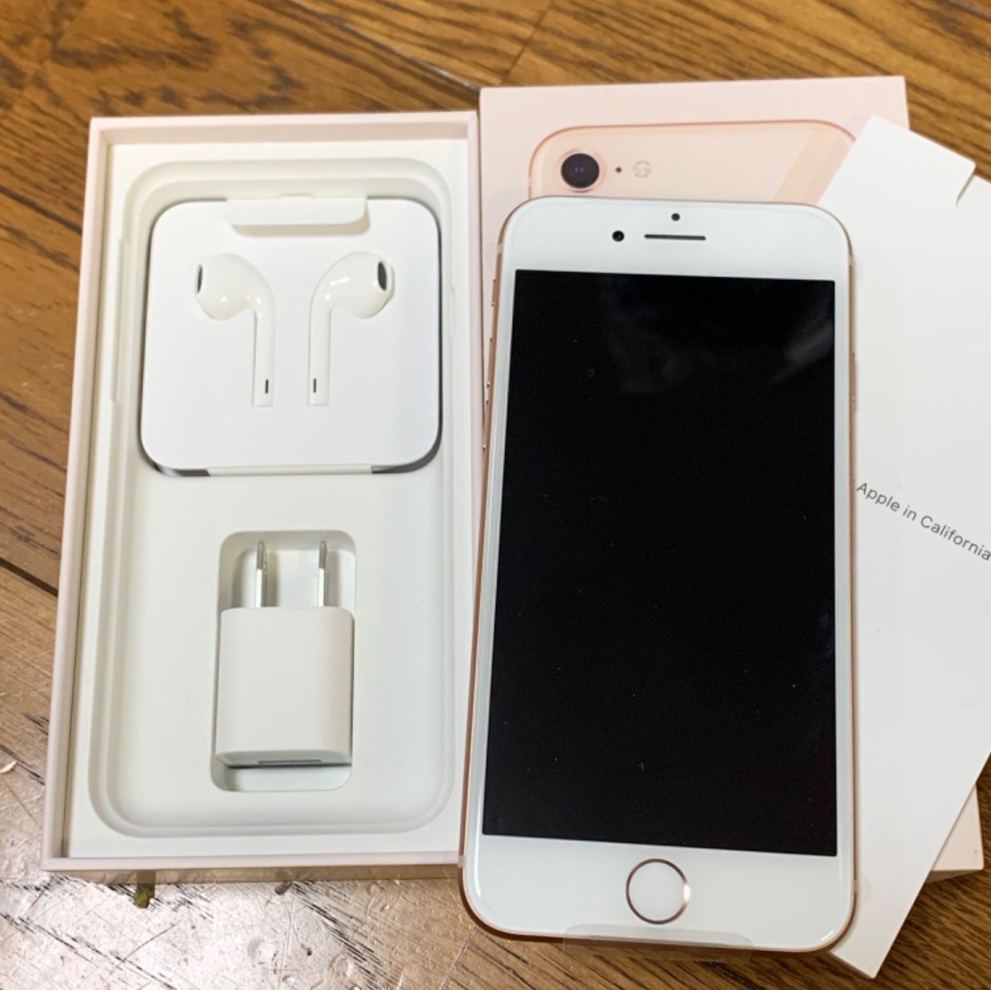 新品 未使用 iPhone8 64GB ローズゴールド 完品 SIMフリー