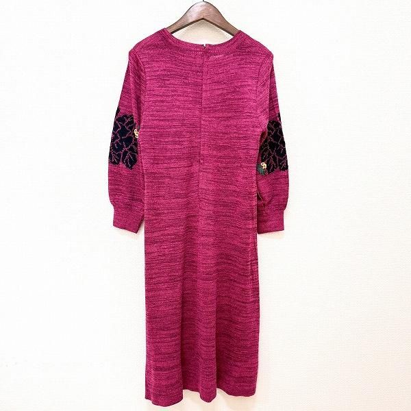 斉藤都世子 ワイン色の半袖ワンピース 斉藤都世子 Toyoko Saito