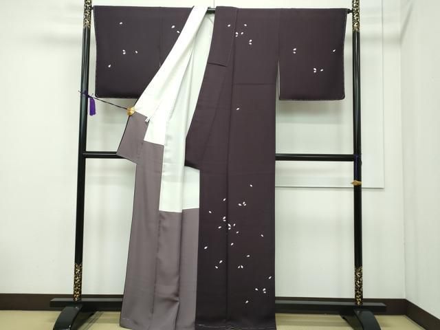 平和屋本店■極上　洛楽人工房　訪問着　舞花びら　銀彩　黒鳶色地　逸品　未使用　CZAA1721s5 平和屋本店□極上 洛楽人工房 訪問着 舞花びら 銀彩 黒鳶色地 逸品 未