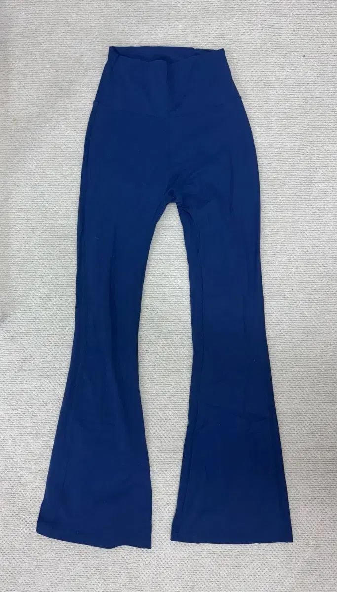 ヨガウェア ピラティス ブーツカット レギンス 2 種 ジェイジェイ プロダクション