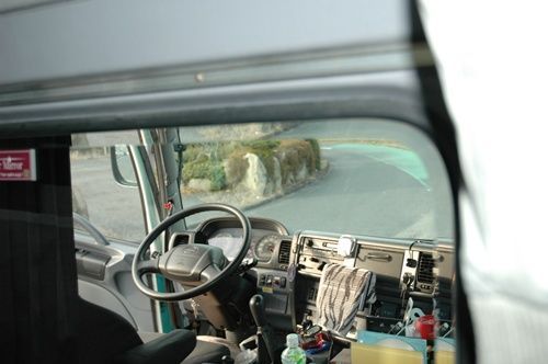 日野 新型（現行） 17プロフィア ベッド窓 （リア窓） 鏡面