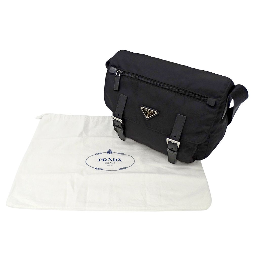 PRADA ブラック メッセンジャーバッグ Prada Re-Nylon メッセンジャーバッグ | ブラック | FARFETCH JP