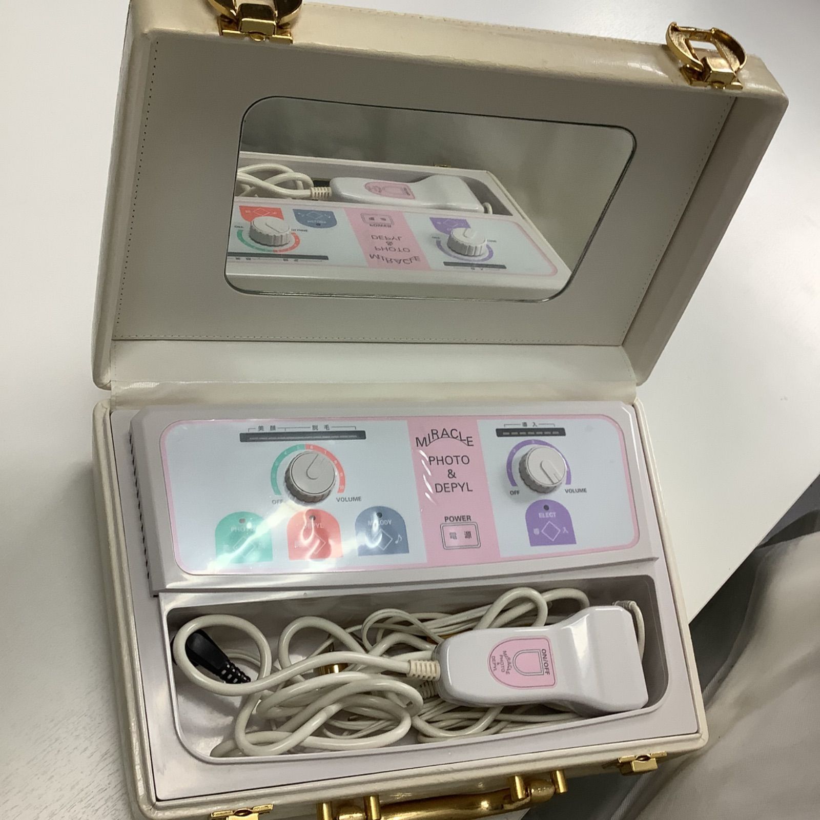 値下げ！家庭用脱毛器！ミラクルフォト＆デピール