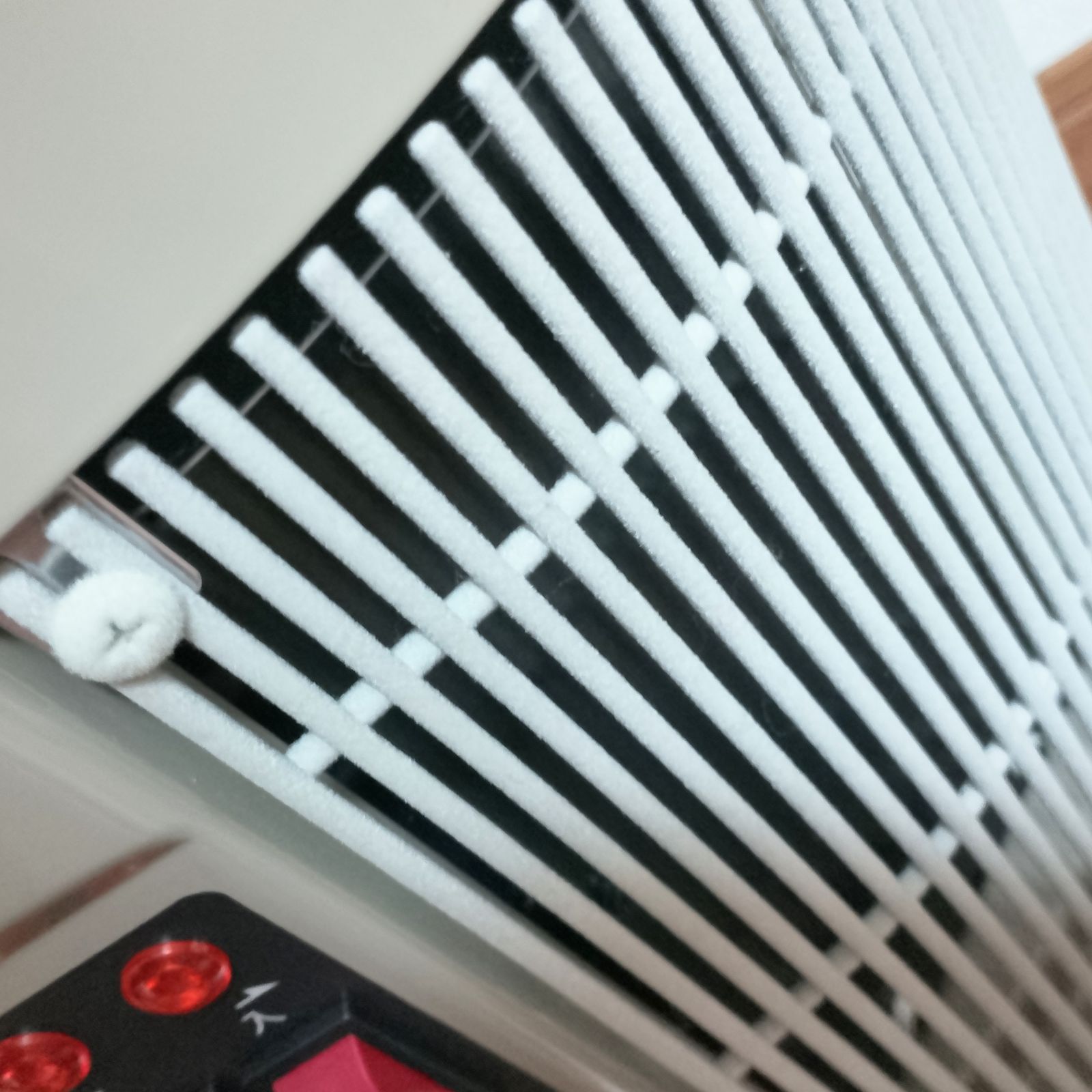 遠赤外線パネルヒーター