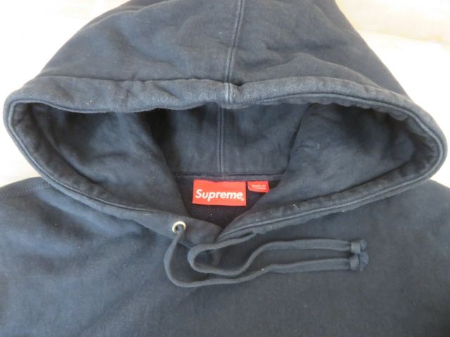 中古】 SUPREME シュプリーム パーカー プルオーバー スウェット