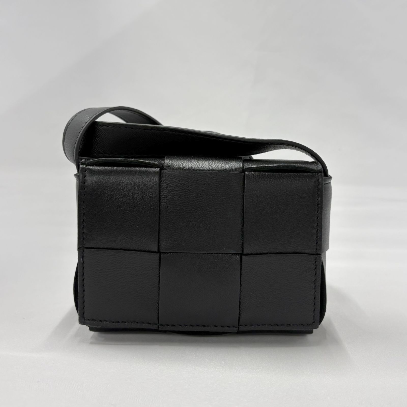 BOTTEGA VENETA マキシイントレチャート CANDY CASSETTE 正規品 新品未使用訳アリ】Bottega Veneta CANDY CASSETTE マキシ