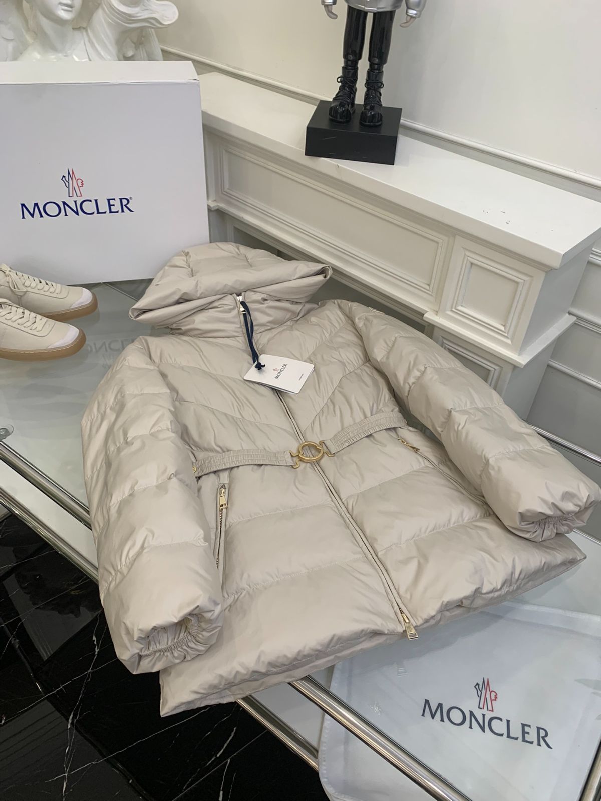 【美品】MONCLER MONTGENEVRE モンジュネーブル グレー2 MONTGENEVRE JACKET -モンジュネーブル- | MONCLER(モンクレール