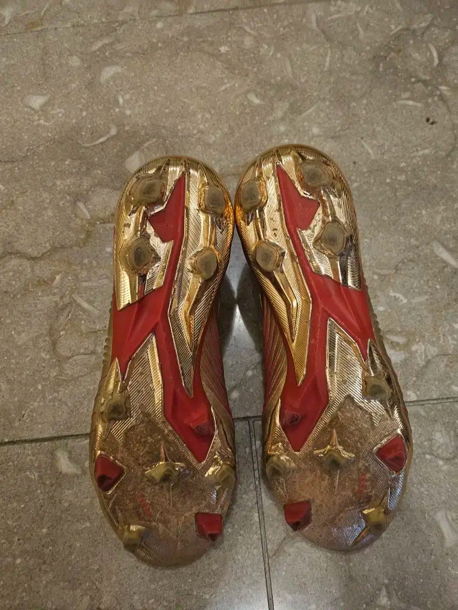 adidas アディダス