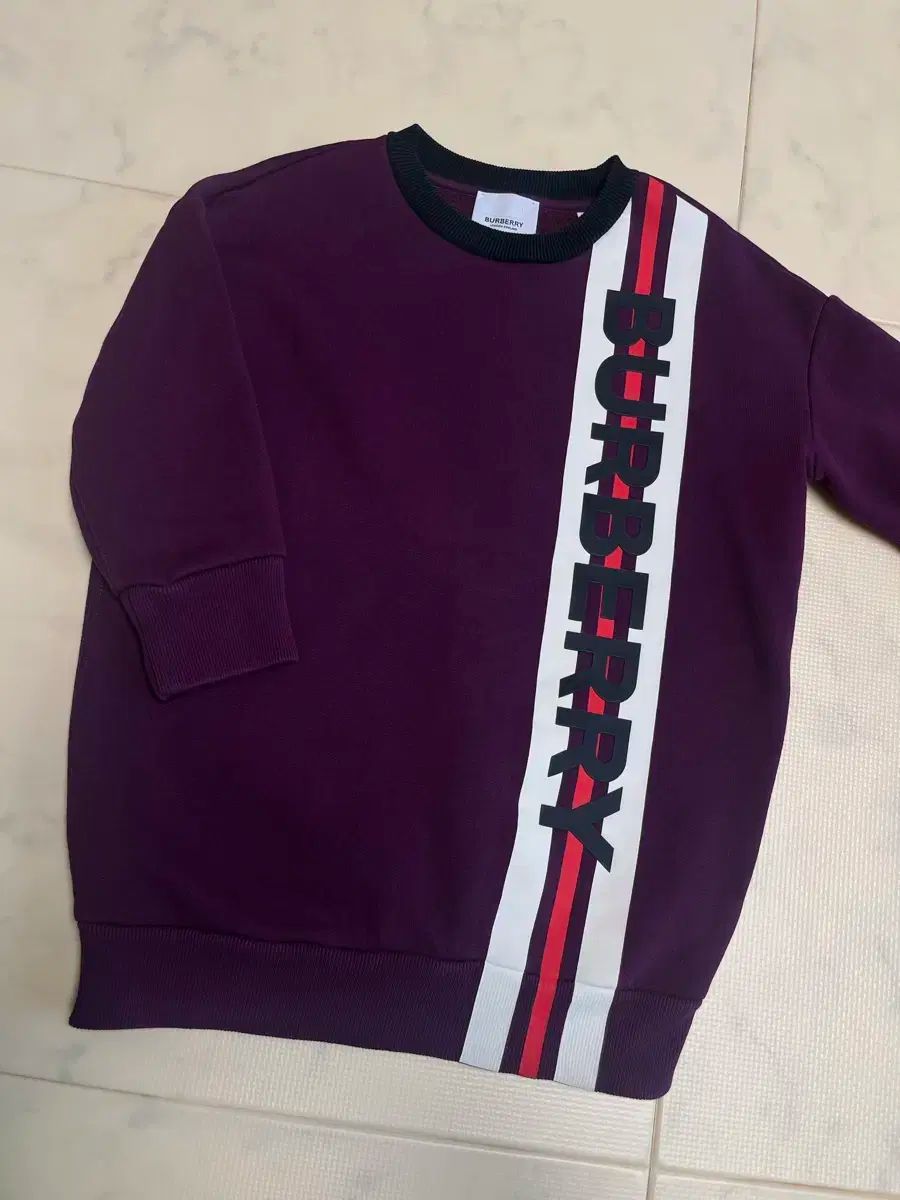 バーバリー BURBERRY キッズ トレーナー Burberry キッズトレーナー 6Y