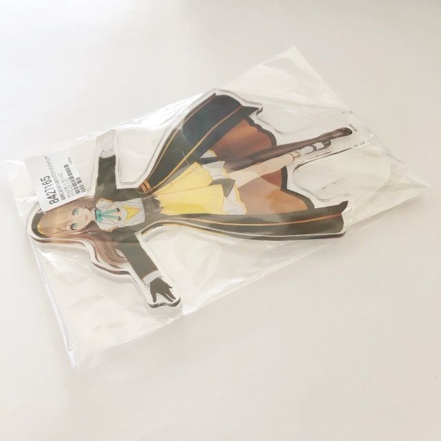 あおぎり高校 栗駒こまる 新衣装 アクリルスタンド + 缶バッジ セット