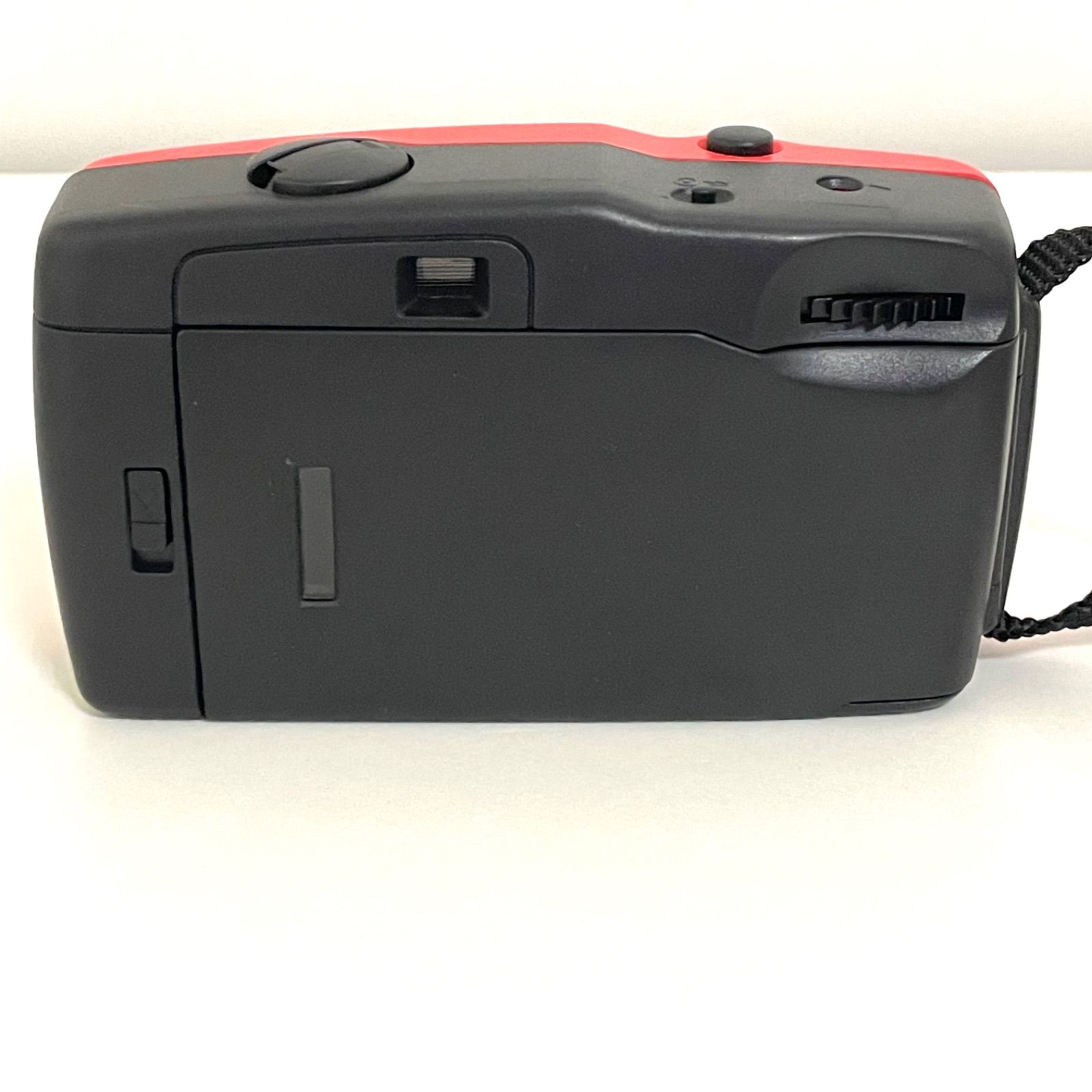 M1024D 当時物 ハローキティ カメラ フィルム式手巻きカメラ