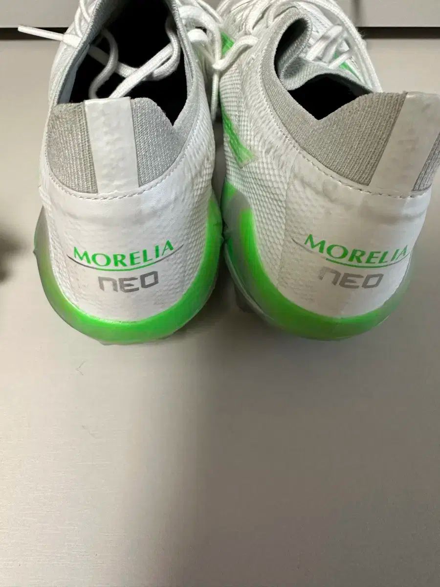 サッカーシューズ