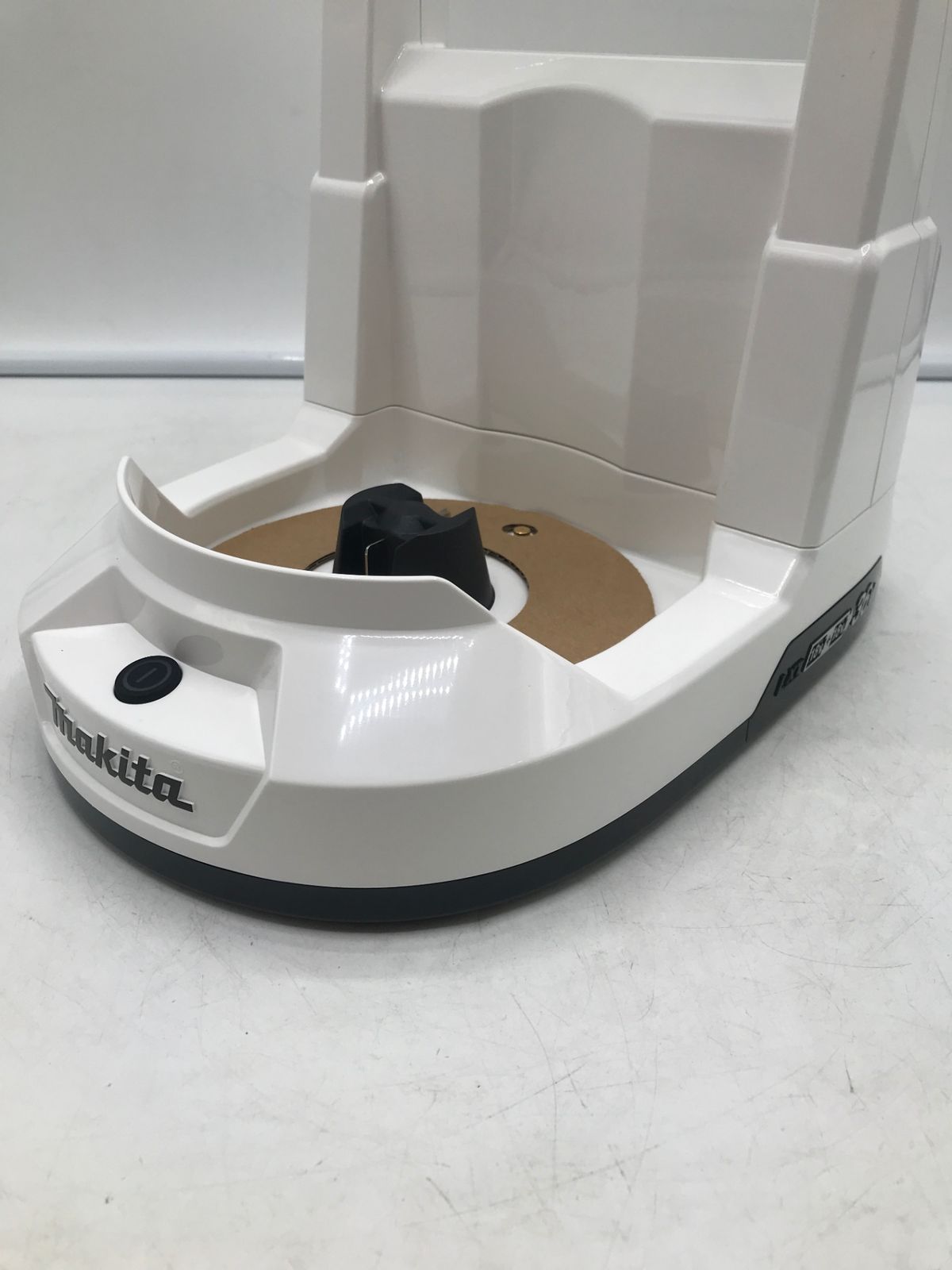 マキタ　３６V充電式ケトル　KT360DZW　白色　本体のみ マキタ makita 充電式 ケトル KT360DZW 白 本体のみ 工事 現場