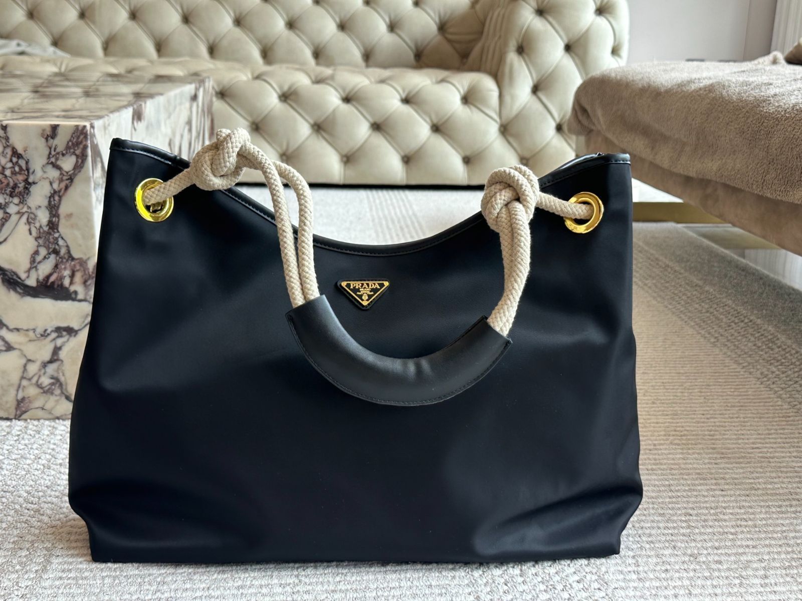 今日特価】Prada Tote プラダ トートバッグ 送料無料！在庫限定