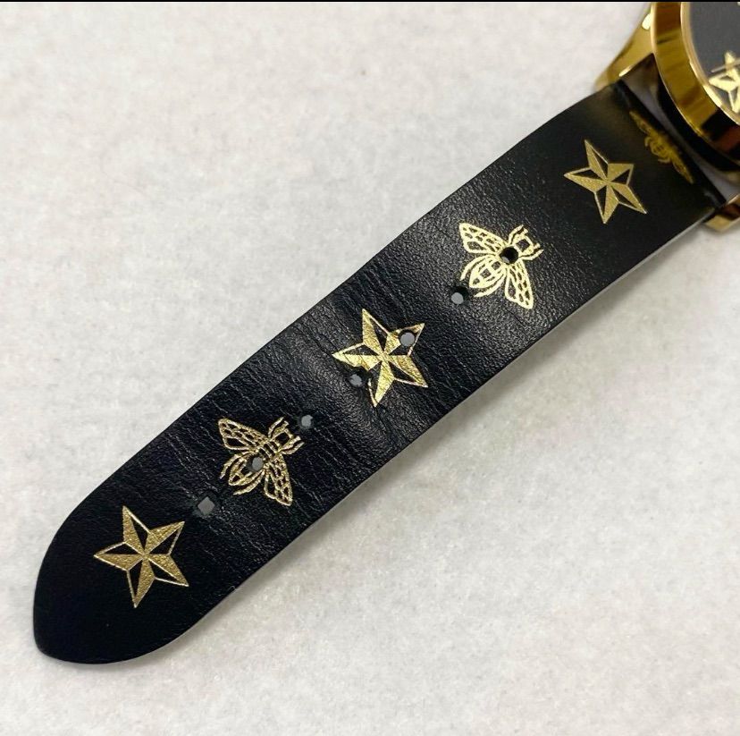 極美品・激レア 】GUCCI グッチ Gタイムレス 腕時計 蜂 星 126.4 極美品・激レア 】GUCCI グッチ Gタイムレス 腕時計 蜂 星 126.4